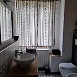 Le Rondini بيت للعطل *